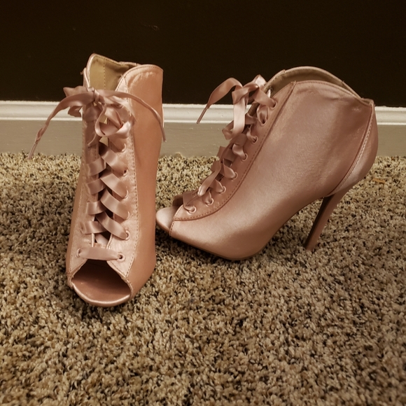 Qupid Shoes - Qupid Blush Booties